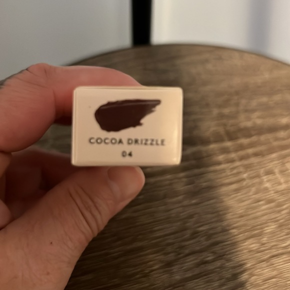 FENTY BEAUTY PRO KISS’R LUSCIOUS LIP BALM -COCOA DRIZZLE NWT - Picture 4 of 4